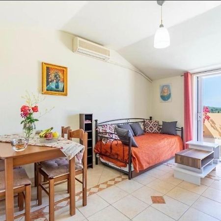 Ferienwohnung La Soffitta Di Bampina Perivólion Exterior foto
