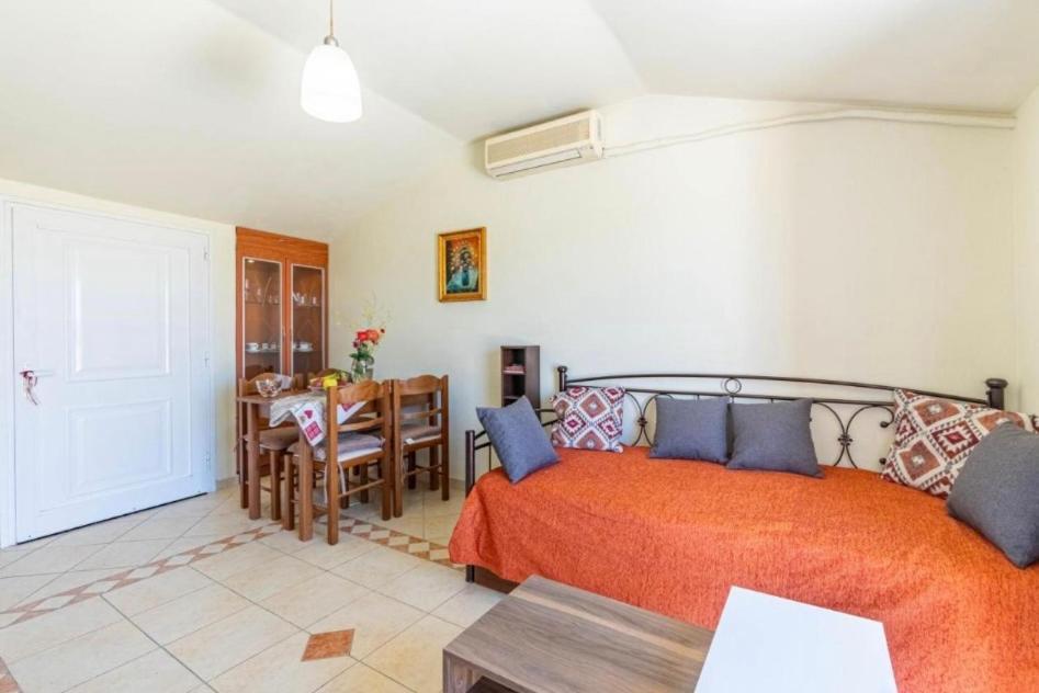Ferienwohnung La Soffitta Di Bampina Perivólion Exterior foto