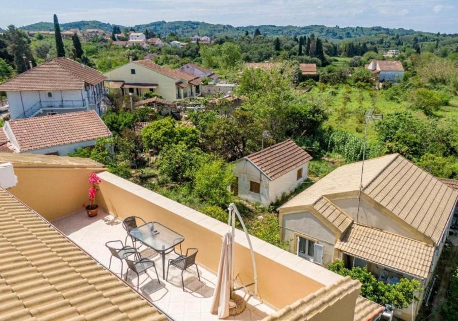 Ferienwohnung La Soffitta Di Bampina Perivólion Exterior foto