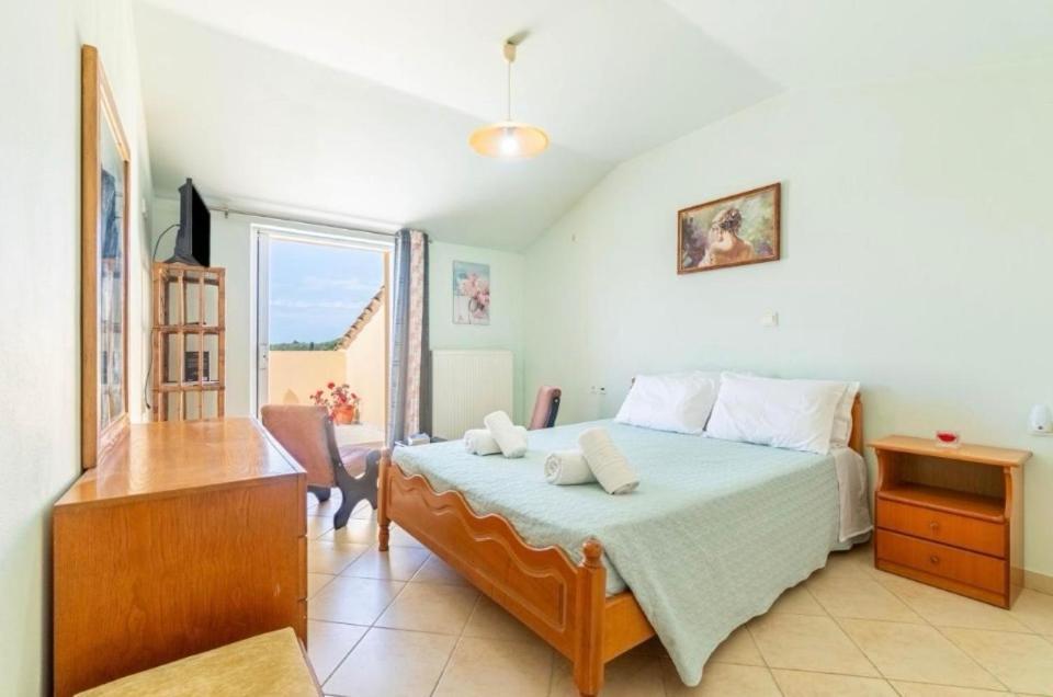 Ferienwohnung La Soffitta Di Bampina Perivólion Exterior foto